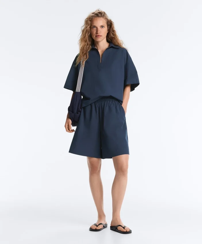 100% Cotton Bermuda Shorts 100% Cotton Bermuda Shorts