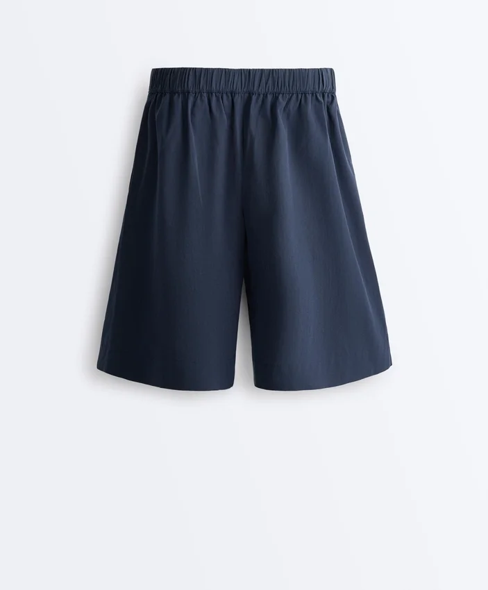 100% Cotton Bermuda Shorts 100% Cotton Bermuda Shorts