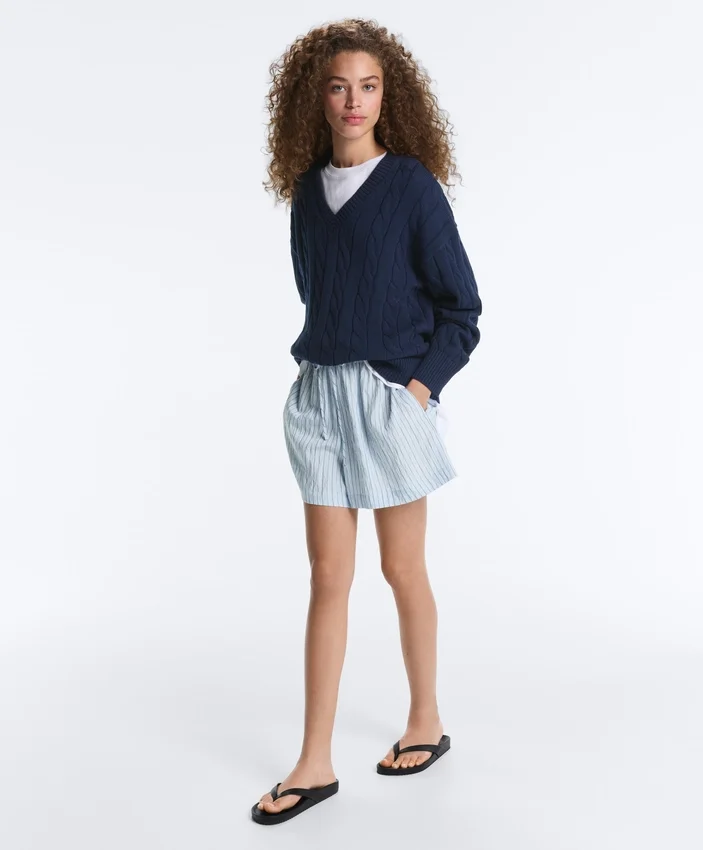 100% Cotton Cable Knit V-Neck Jumper 100% Cotton Cable Knit V-Neck Jumper