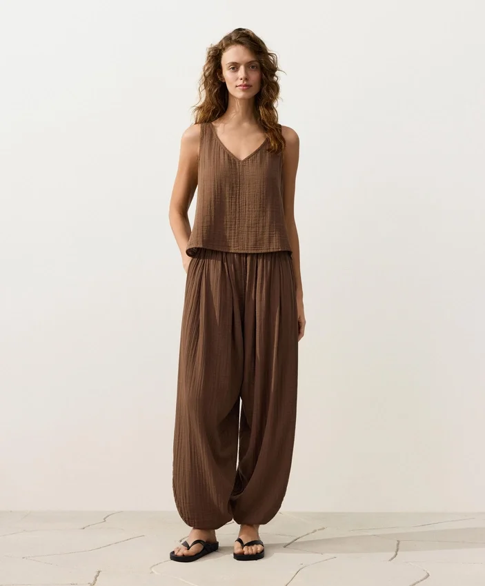 100% Cotton V-Neck Strappy Top 100% Cotton V-Neck Strappy Top