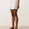 100% Linen Mid-Rise Shorts 100% Linen Mid-Rise Shorts