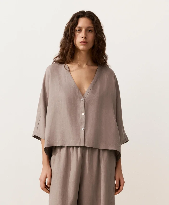 100% Linen Short-Sleeve Shirt 100% Linen Short-Sleeve Shirt