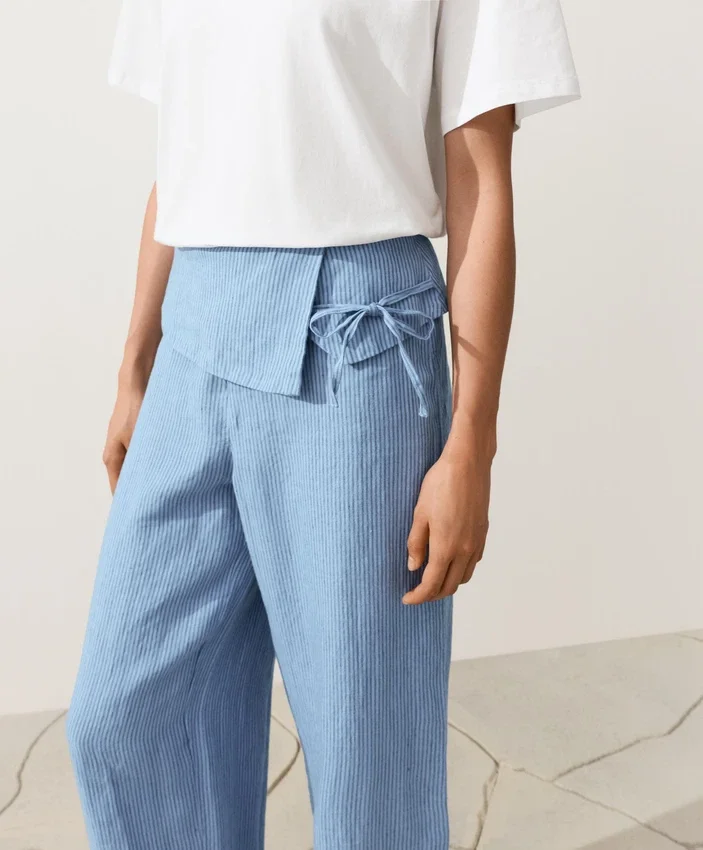 100% Linen Straight-Leg Trousers with Turn-Up Waist 100% Linen Straight-Leg Trousers with Turn-Up Waist