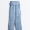 100% Linen Straight-Leg Trousers with Turn-Up Waist 100% Linen Straight-Leg Trousers with Turn-Up Waist