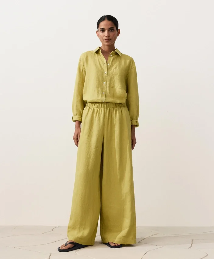 100% Linen Wide-Leg Trousers with Side Pleat 100% Linen Wide-Leg Trousers with Side Pleat