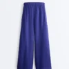 100% Linen Wide-Leg Trousers with Side Pleat 100% Linen Wide-Leg Trousers with Side Pleat