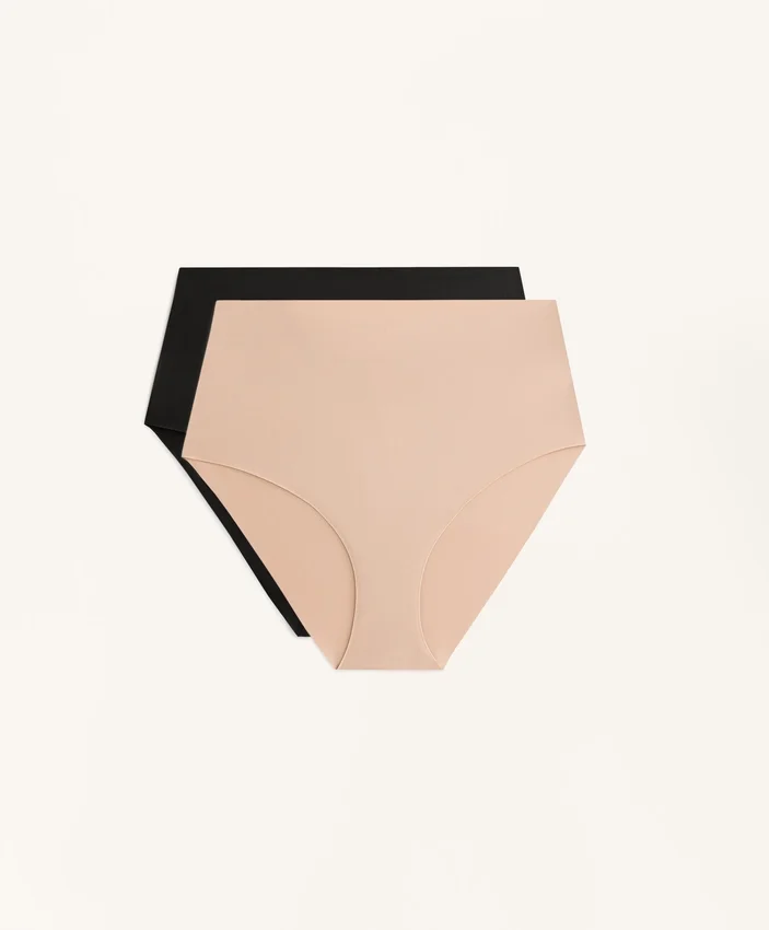 2 Invisible Polyamide Blend Medium Support High-Rise Classic Briefs 2 Invisible Polyamide Blend Medium Support High-Rise Classic Briefs