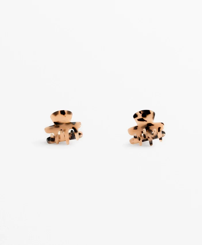 2 Mini Faux-Tortoiseshell Hair Clips 2 Mini Faux-Tortoiseshell Hair Clips