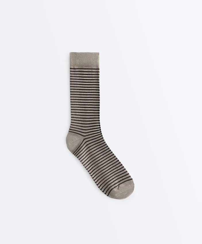 2 Pairs of Classic 55% Modal 10% Cashmere Socks 2 Pairs of Classic 55% Modal 10% Cashmere Socks