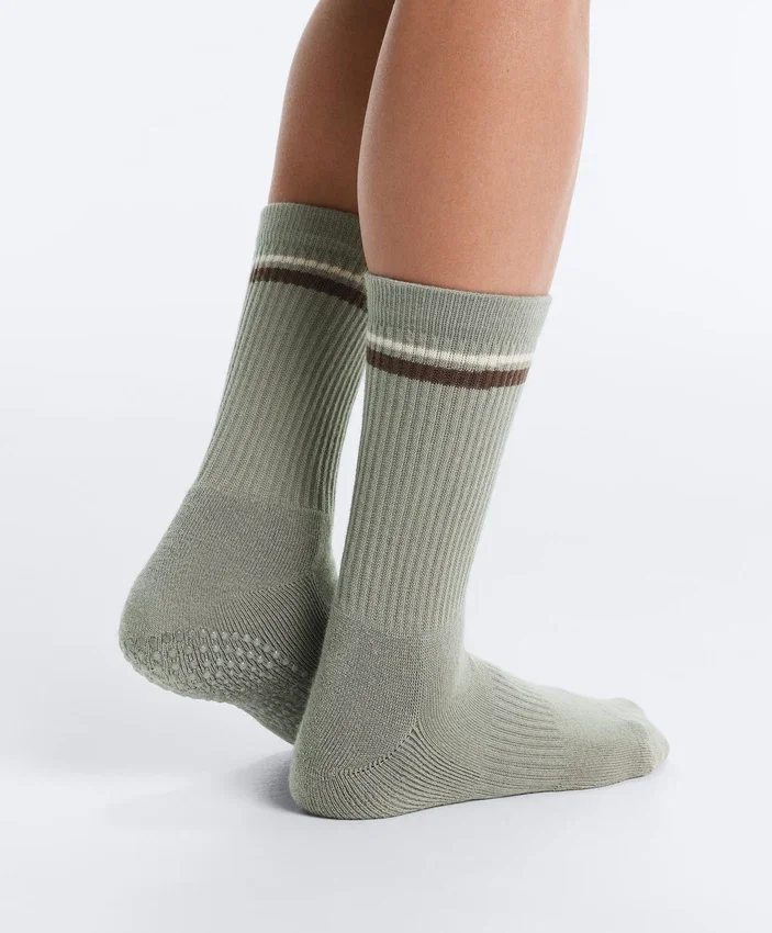 2 Pairs of Classic Cotton Blend Yoga and Pilates Socks 2 Pairs of Classic Cotton Blend Yoga and Pilates Socks