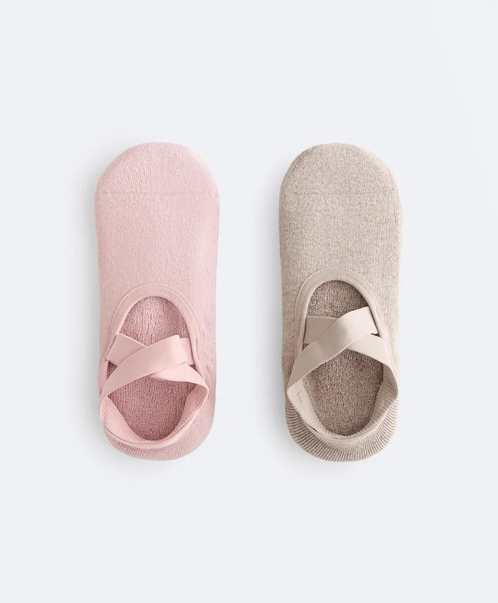 2 Pairs of Padded Cotton Blend Yoga and Pilates Socks with Crossover Straps 2 Pairs of Padded Cotton Blend Yoga and Pilates Socks with Crossover Straps
