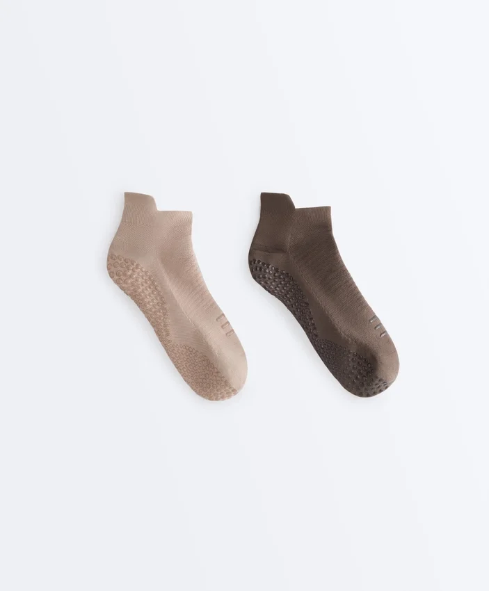 2 Pairs of Polyamide Blend Yoga and Pilates Sneaker Socks 2 Pairs of Polyamide Blend Yoga and Pilates Sneaker Socks