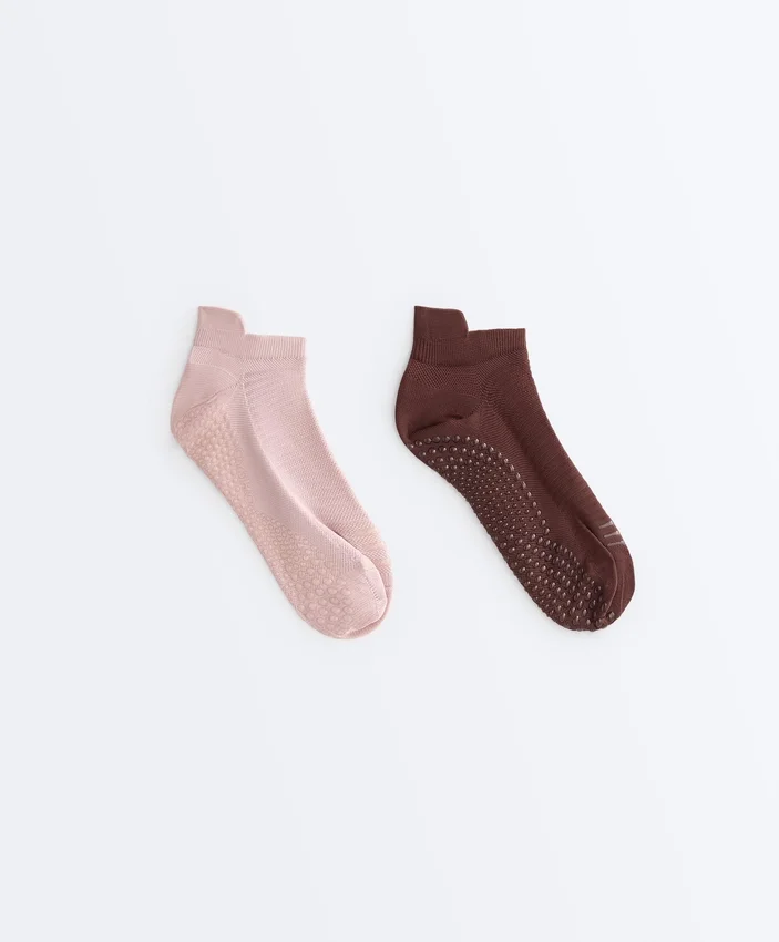 2 Pairs of Polyamide Blend Yoga and Pilates Sneaker Socks 2 Pairs of Polyamide Blend Yoga and Pilates Sneaker Socks