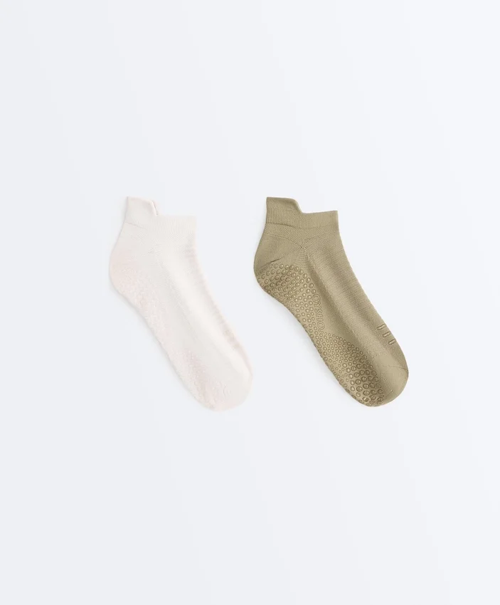 2 Pairs of Polyamide Blend Yoga and Pilates Sneaker Socks 2 Pairs of Polyamide Blend Yoga and Pilates Sneaker Socks