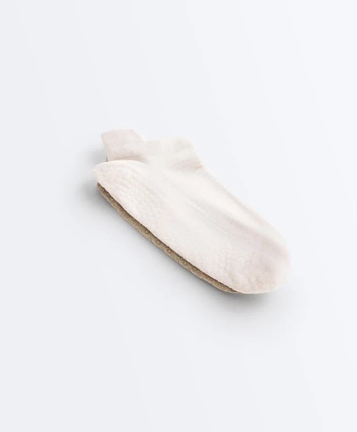 2 Pairs of Polyamide Blend Yoga and Pilates Sneaker Socks 2 Pairs of Polyamide Blend Yoga and Pilates Sneaker Socks