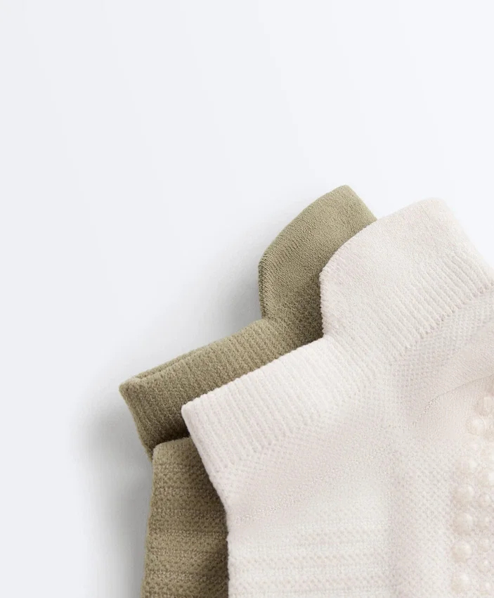 2 Pairs of Polyamide Blend Yoga and Pilates Sneaker Socks 2 Pairs of Polyamide Blend Yoga and Pilates Sneaker Socks