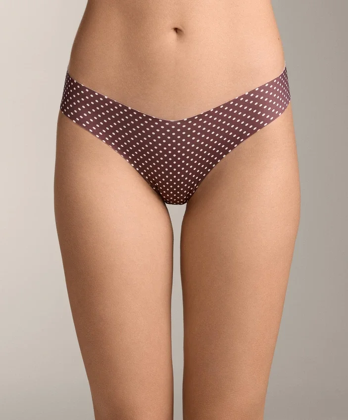 3 Invisible Polyamide Blend V-Cut Laser-Cut Classic Bikini Briefs 3 Invisible Polyamide Blend V-Cut Laser-Cut Classic Bikini Briefs