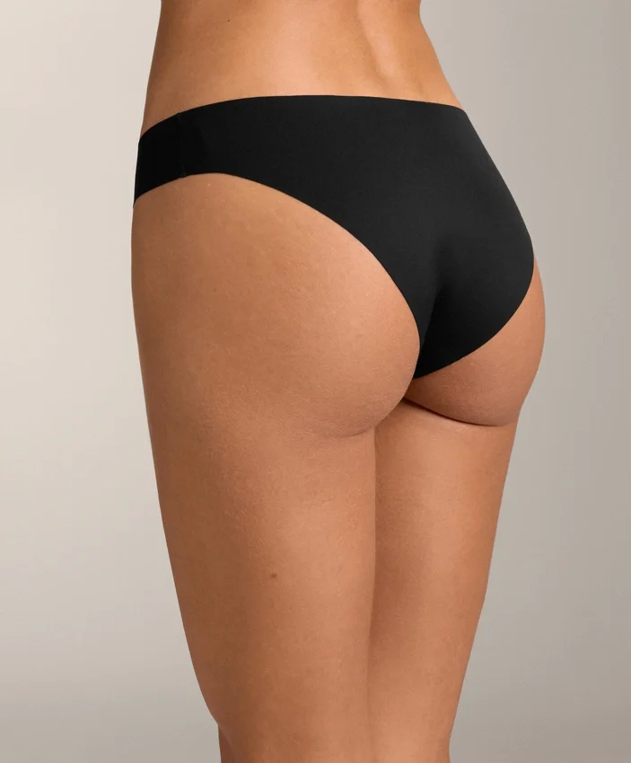 3 Invisible V-Cut Polyamide Blend Classic Bikini Briefs 3 Invisible V-Cut Polyamide Blend Classic Bikini Briefs