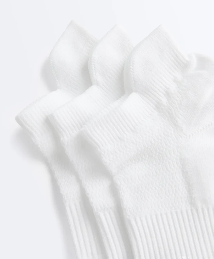 3 Pairs of Polyamide Blend Sports Sneaker Socks with Heel Tab 3 Pairs of Polyamide Blend Sports Sneaker Socks with Heel Tab