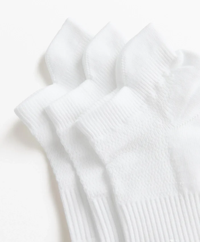 3 Pairs of Polyamide Blend Sports Sneaker Socks with Heel Tab 3 Pairs of Polyamide Blend Sports Sneaker Socks with Heel Tab