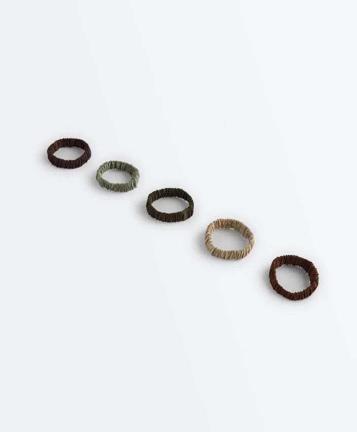 5 Hair Ties 5 Hair Ties