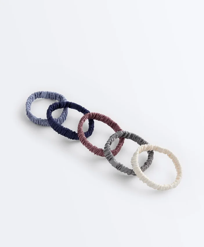 5 Hair Ties 5 Hair Ties