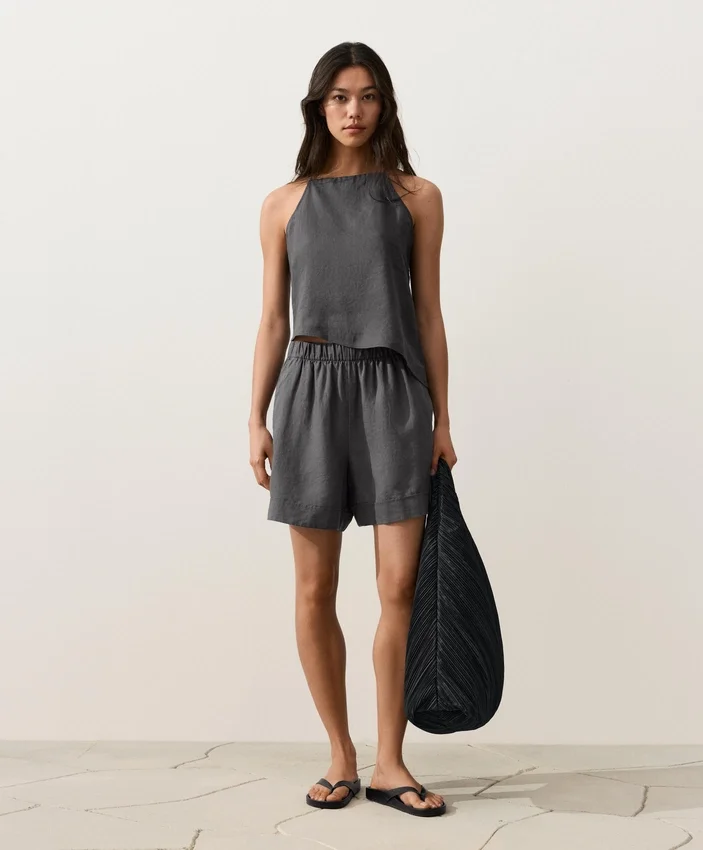 Asymmetric 100% Linen Sleeveless Top Asymmetric 100% Linen Sleeveless Top