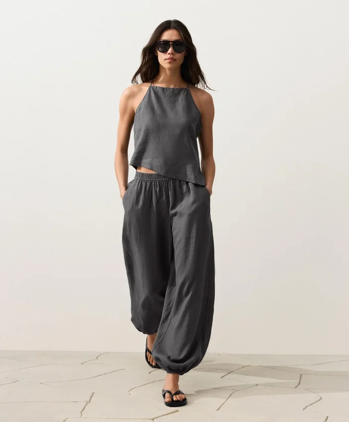 Asymmetric 100% Linen Sleeveless Top Asymmetric 100% Linen Sleeveless Top