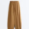 Balloon Trousers Lyocell Blend and 24% Linen with Seams Balloon Trousers Lyocell Blend and 24% Linen with Seams