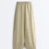 Balloon Trousers Lyocell Blend and 24% Linen with Seams Balloon Trousers Lyocell Blend and 24% Linen with Seams