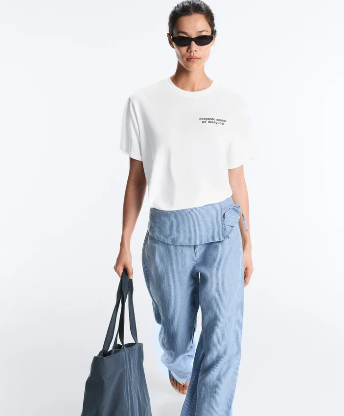 Boxy Cotton Blend T-Shirt with Slogan Boxy Cotton Blend T-Shirt with Slogan