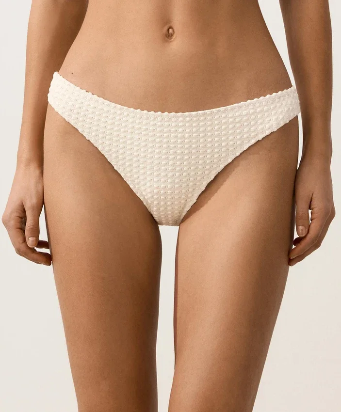 Bubble-Texture Crochet Classic Bikini Briefs Bubble-Texture Crochet Classic Bikini Briefs