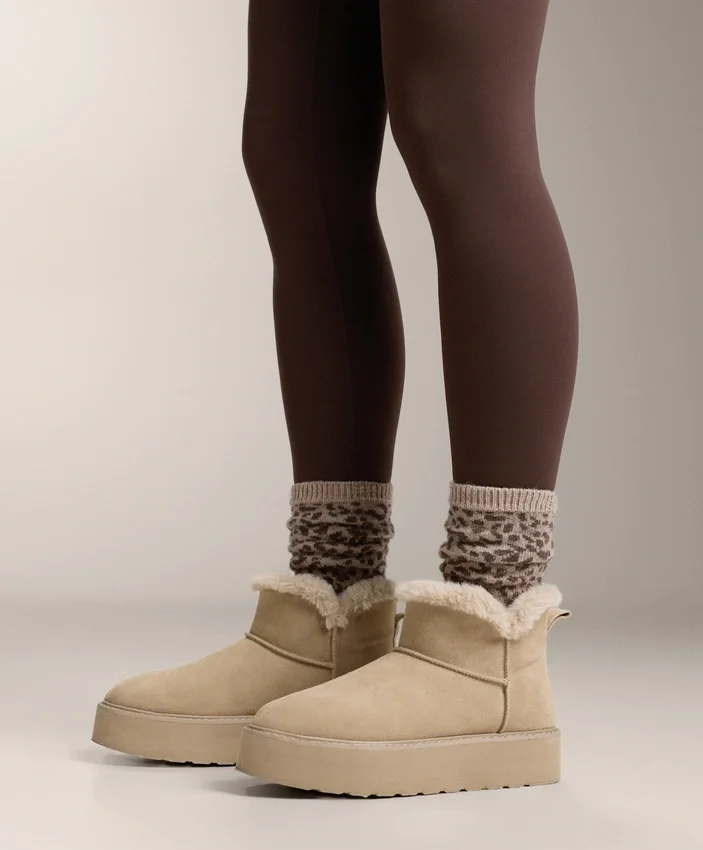 Classic Socks in 19% Cashmere 12% Wool Classic Socks in 19% Cashmere 12% Wool