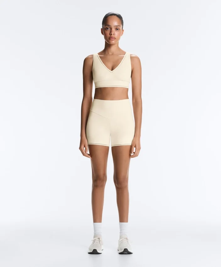 Comfortlux High-Rise 10Cm Hot Pants with Openwork Detail Comfortlux High-Rise 10Cm Hot Pants with Openwork Detail