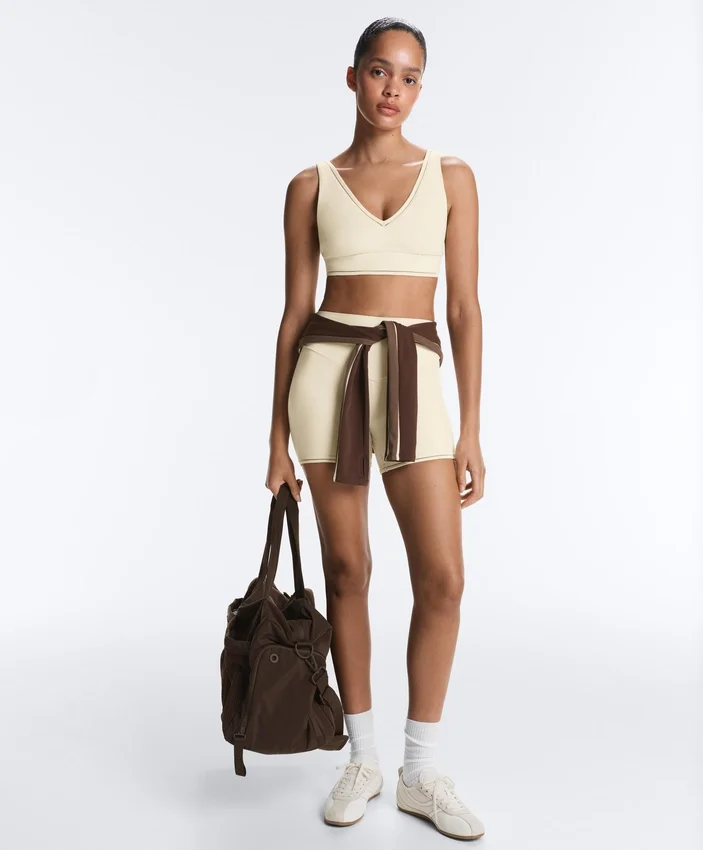 Comfortlux High-Rise 10Cm Hot Pants with Openwork Detail Comfortlux High-Rise 10Cm Hot Pants with Openwork Detail
