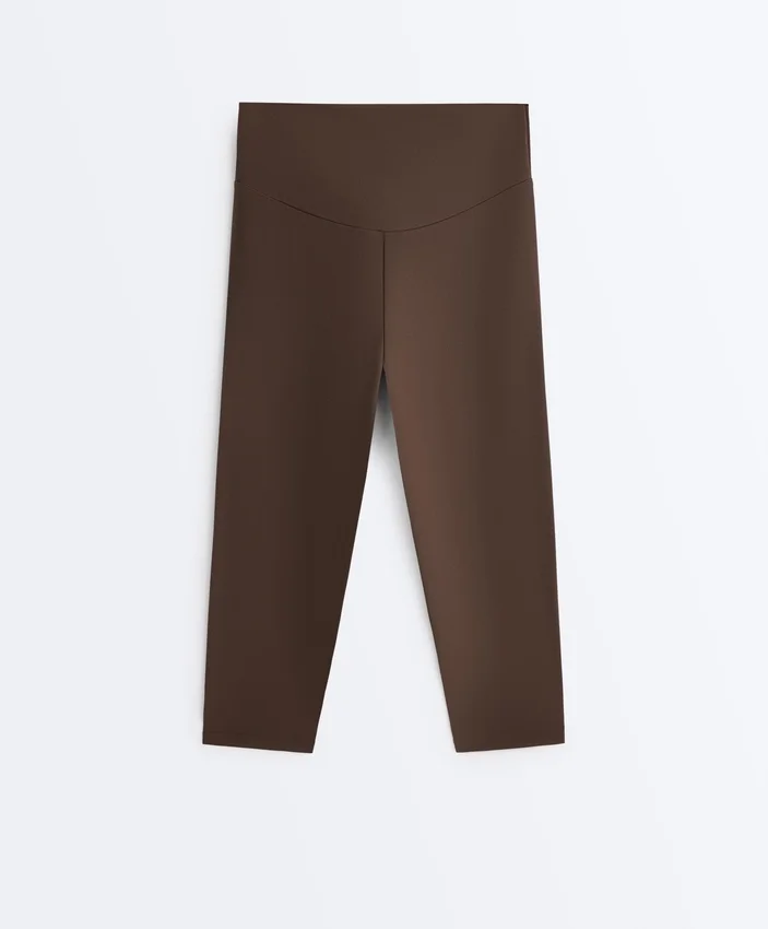 Comfortlux High-Rise 40Cm Knee-Length Leggings Comfortlux High-Rise 40Cm Knee-Length Leggings