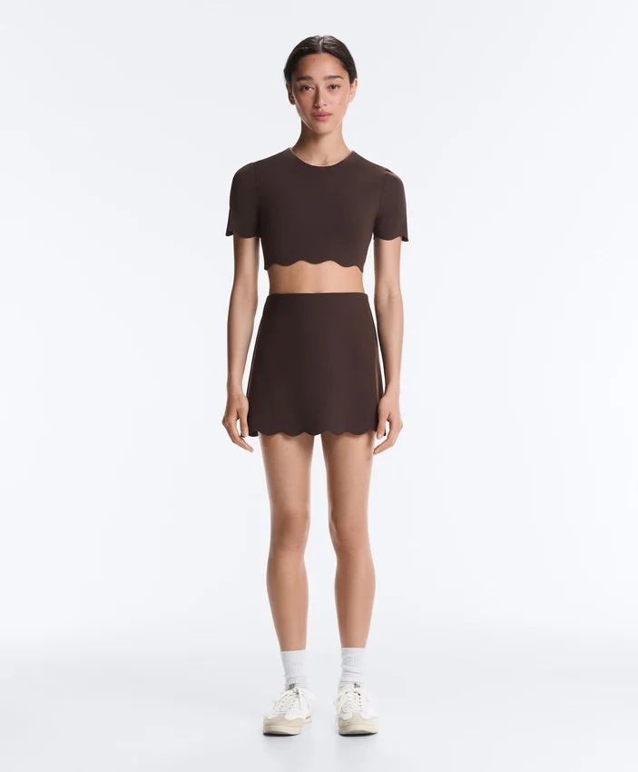 Compressive High-Rise Wavy Short Skirt Compressive High-Rise Wavy Short Skirt