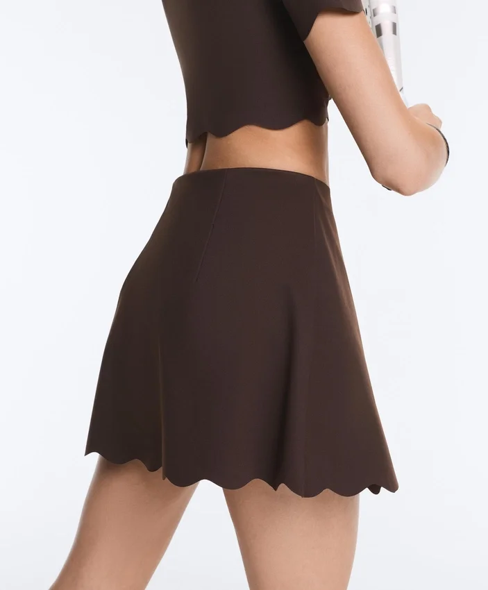 Compressive High-Rise Wavy Short Skirt Compressive High-Rise Wavy Short Skirt