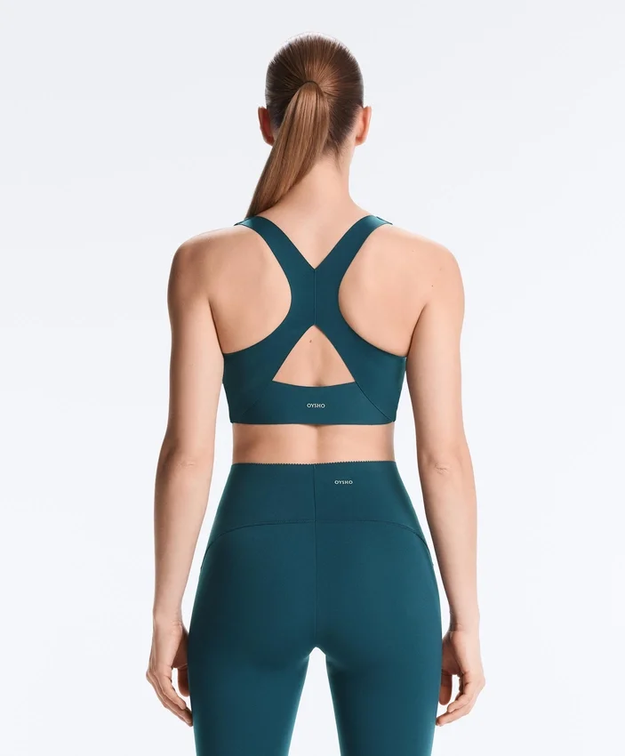 Compressive Medium-Support Bra with Cups Compressive Medium-Support Bra with Cups