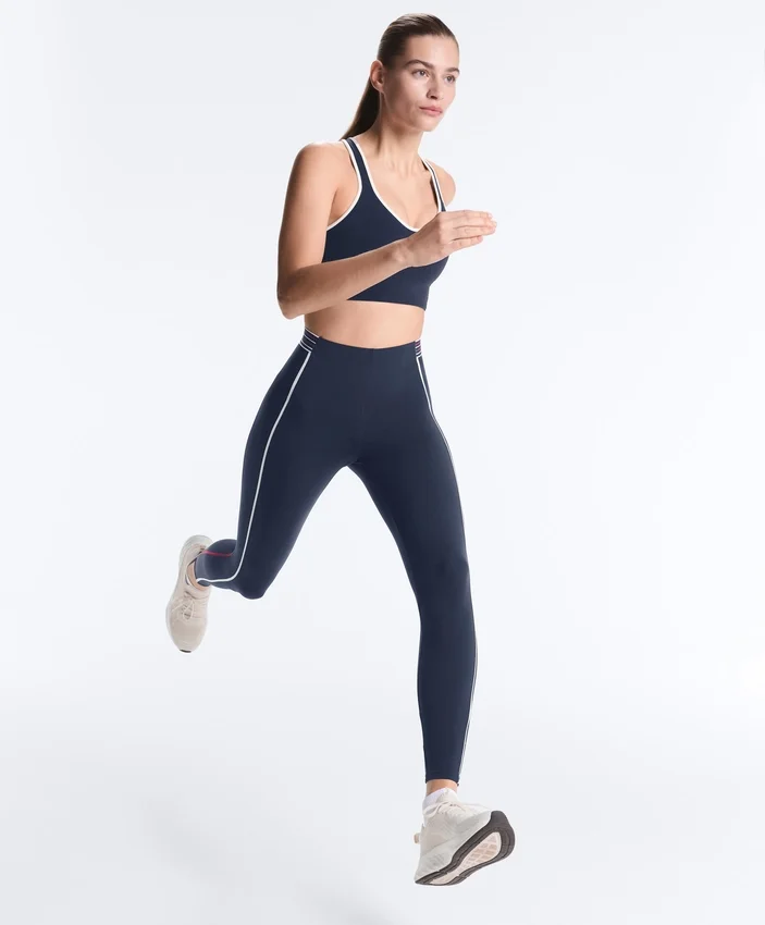 Compressive Medium Support Sports Bra with Rubber Cups Compressive Medium Support Sports Bra with Rubber Cups