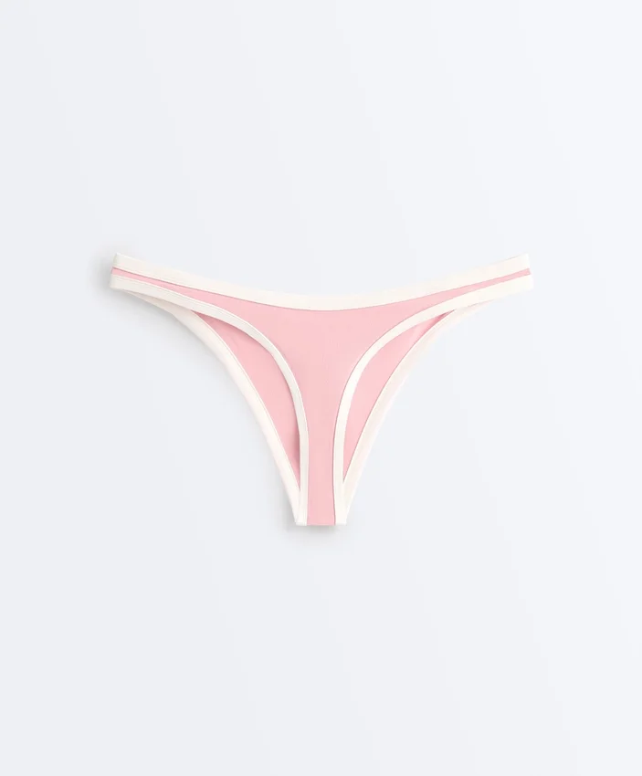 Contrast Trim U-Cut Medium-Coverage Bikini Briefs Contrast Trim U-Cut Medium-Coverage Bikini Briefs