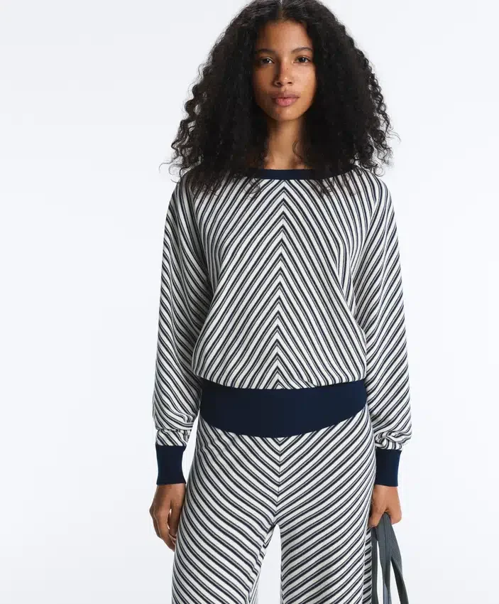 Diagonal Stripe Knit Jumper Diagonal Stripe Knit Jumper