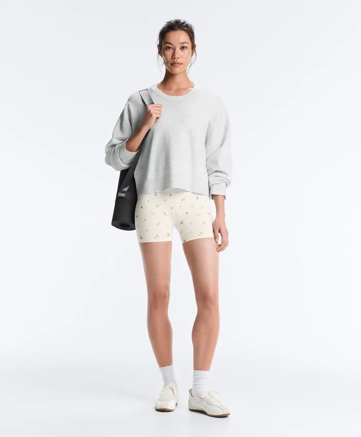 Evermove High-Rise 10Cm Hot Pants with Floral Print Evermove High-Rise 10Cm Hot Pants with Floral Print