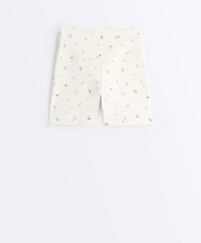 Evermove High-Rise 10Cm Hot Pants with Floral Print Evermove High-Rise 10Cm Hot Pants with Floral Print