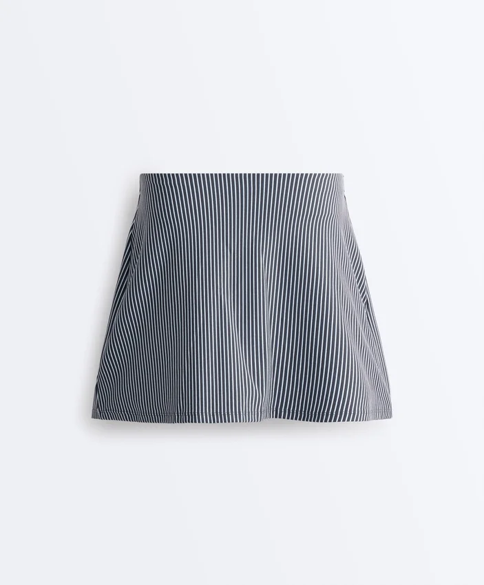 Evermove High Rise Striped Short Skirt Evermove High Rise Striped Short Skirt