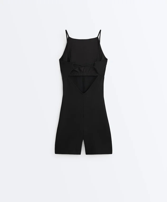 Evermove Open-Back Short Jumpsuit Evermove Open-Back Short Jumpsuit