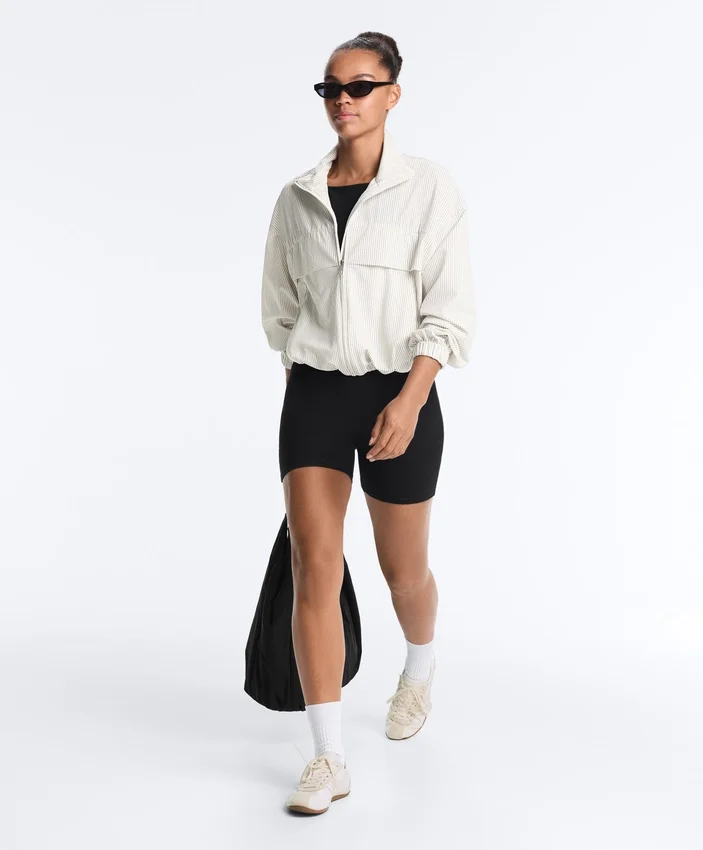 Evermove Open-Back Short Jumpsuit Evermove Open-Back Short Jumpsuit