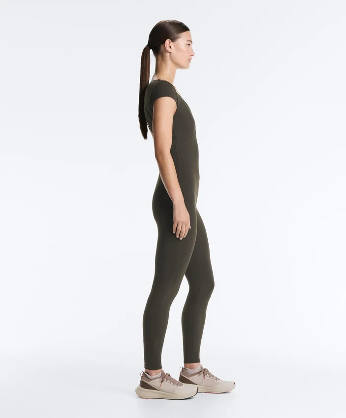 Evermove Short-Sleeve Long Jumpsuit Evermove Short-Sleeve Long Jumpsuit