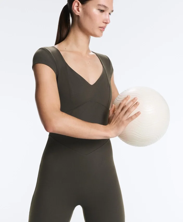 Evermove Short-Sleeve Long Jumpsuit Evermove Short-Sleeve Long Jumpsuit