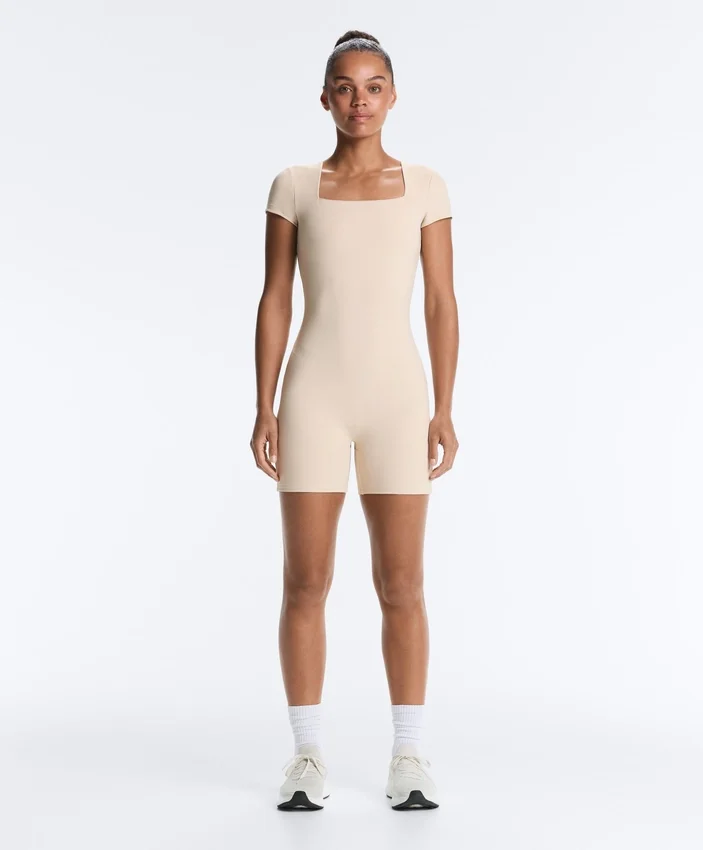 Evermove Square Neck Short Jumpsuit Evermove Square Neck Short Jumpsuit